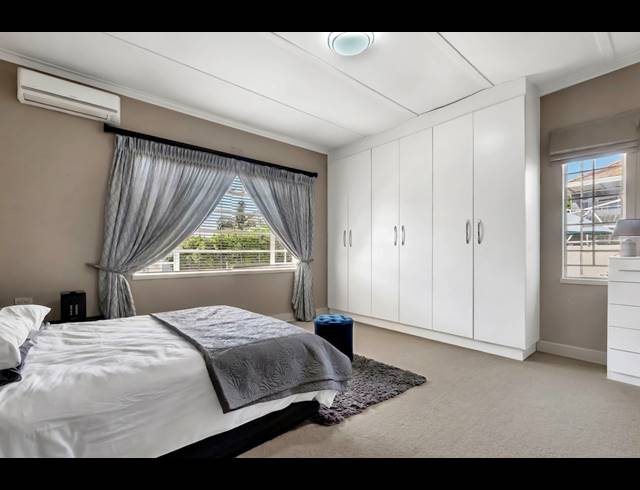 3 BEDROOM HOUSE FOR SALE IN GREENSIDE